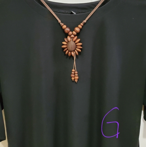 Ethnic necklace - Picture 7 of 7
